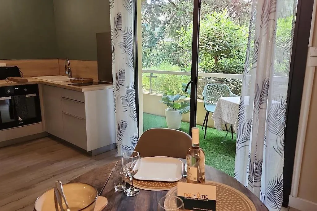 Studio Boulouris Cosy Proche Plage Saint-Raphael